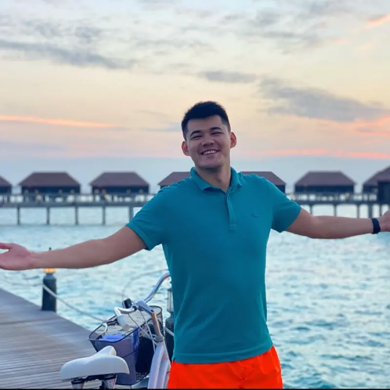 Данияр Хизметов